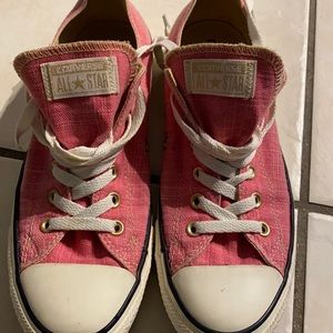 Size US 10 Converse